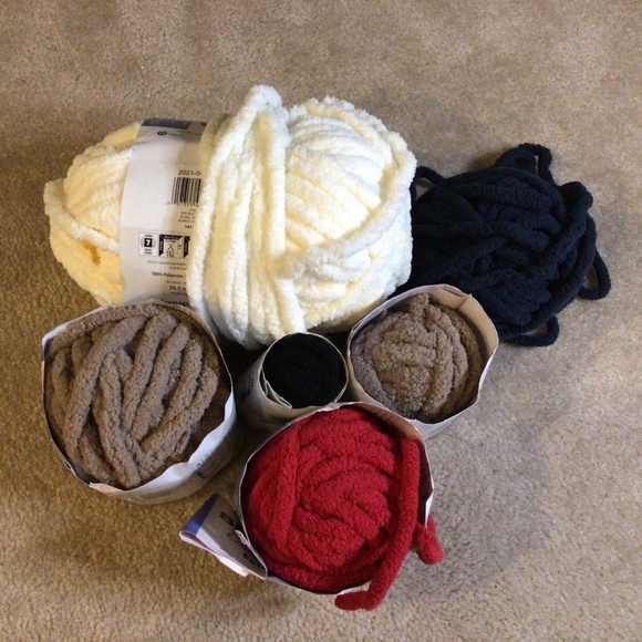 Bernat Office Bulky Yarn Size 7 Remnants Poshmark